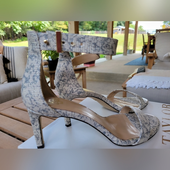 ANN TAYLOR Alaina Sandals, Lizard embossed leather - Picture 4 of 13